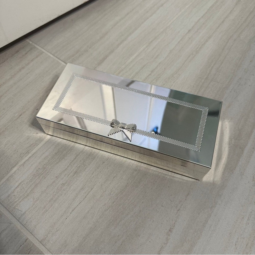 Kate Spade Grace Avenue Jewelry Box